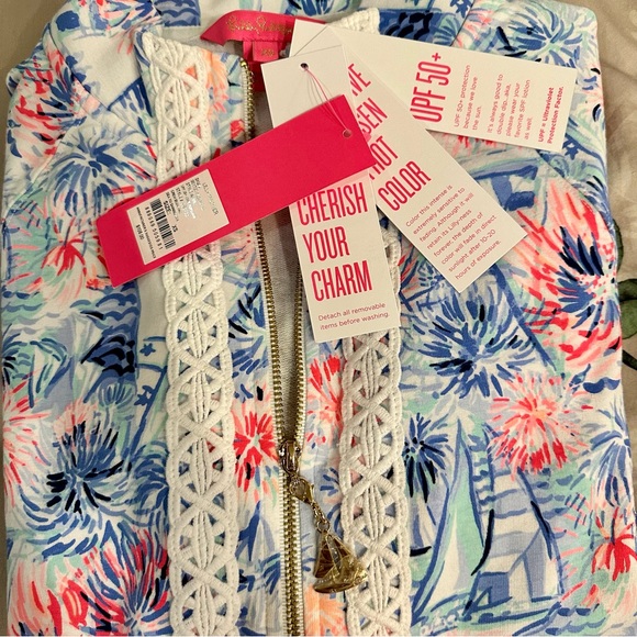 NWT! Lilly Pulitzer Women's UPF 50+ Janie Popover 4th Of July 🇺🇸🎆 - Picture 4 of 6